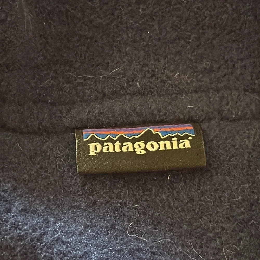 Patagonia Navy Fleece Hat sz S toddler winter snow hat